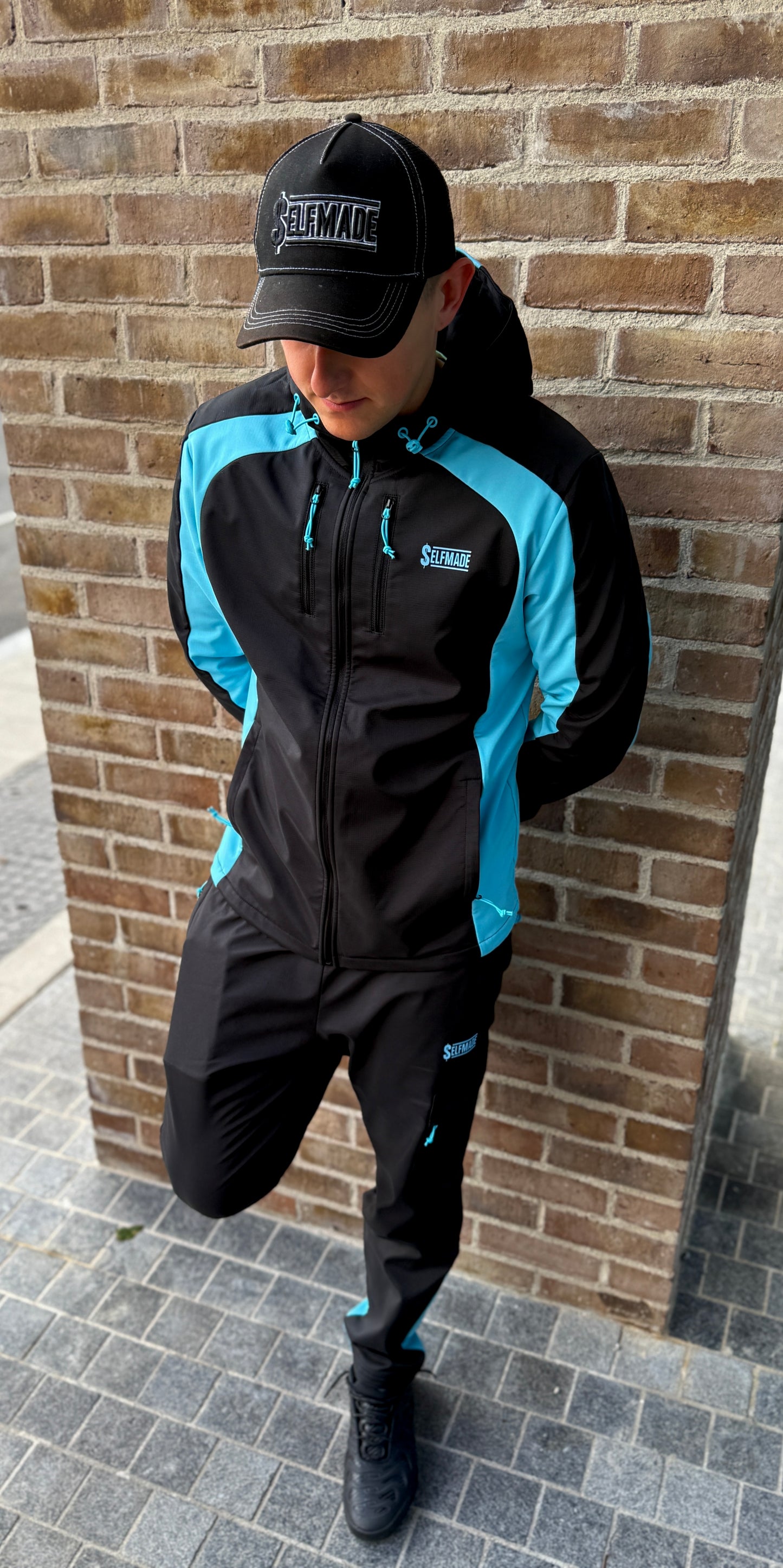 CryFleece Aqua/Black Jacket