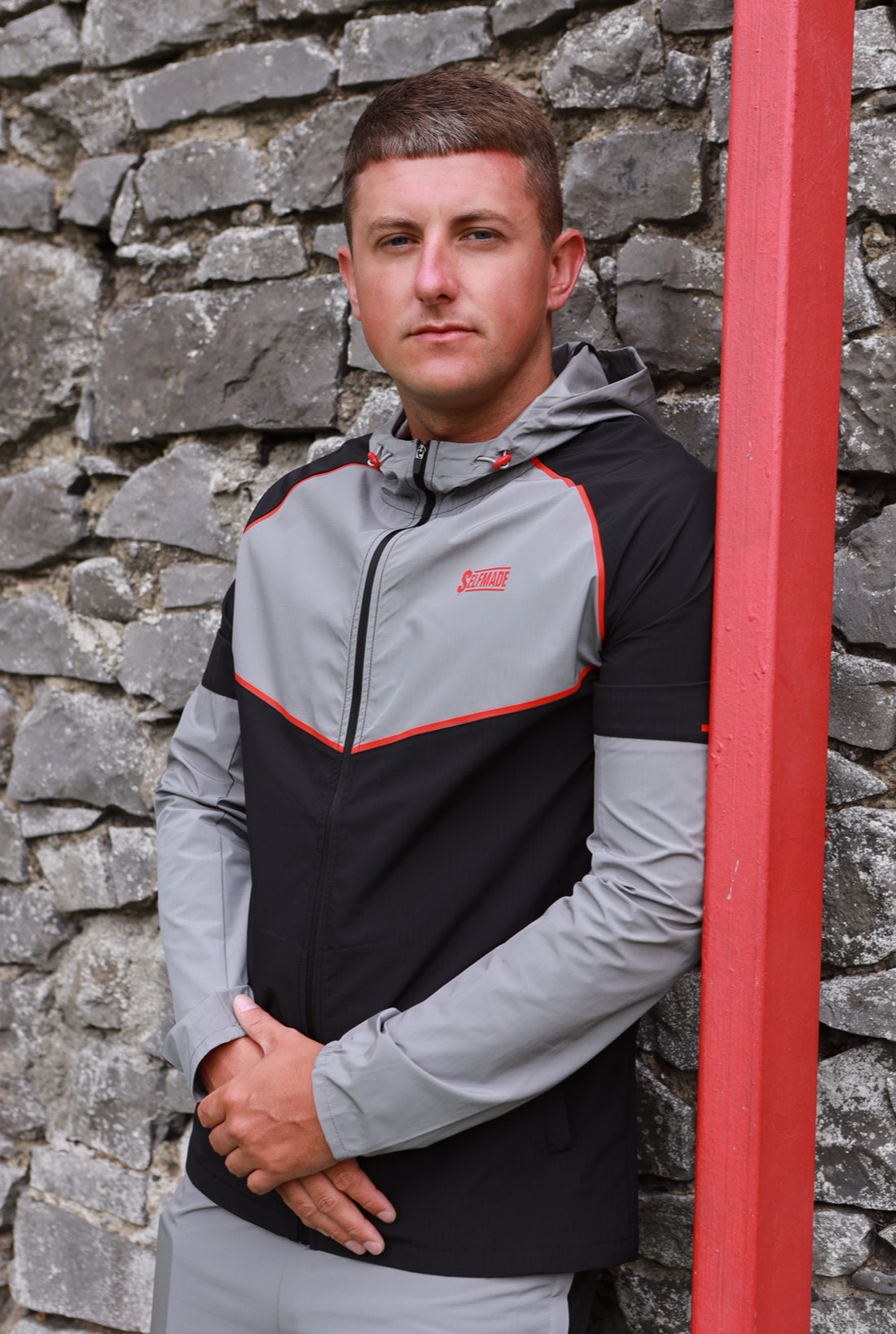 TREK 2.0 WOVEN BLACK/GREY/RED WINDBREAKER JACKET