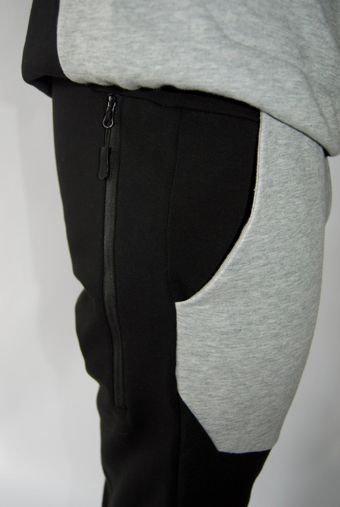 Reflective tech fleece pants black/grey